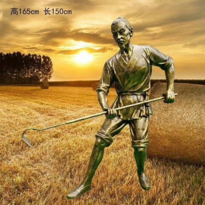 高1米65的鋤地農民雕塑，玻璃鋼仿銅勞動人物塑像