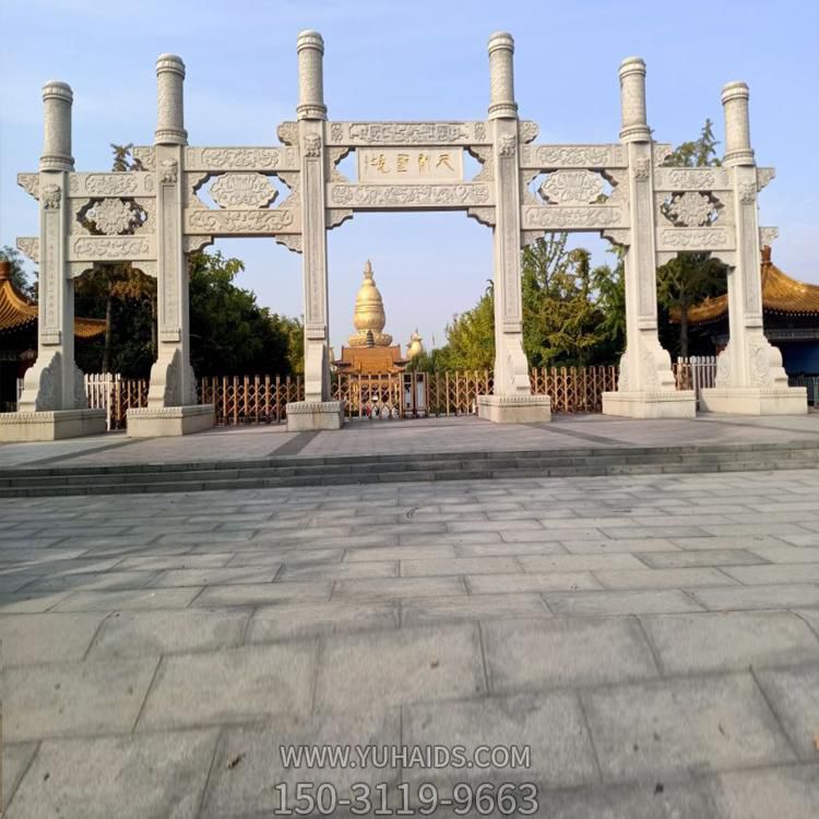 園林景觀大型多門(mén)石雕牌坊雕塑