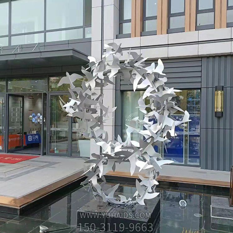 不銹鋼拉絲工藝抽象飛鴿圓環(huán)樓盤(pán)水景觀小品雕塑