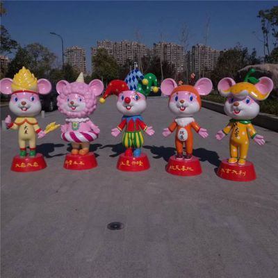 商場(chǎng)游樂(lè)園玻璃鋼卡通小老鼠雕塑