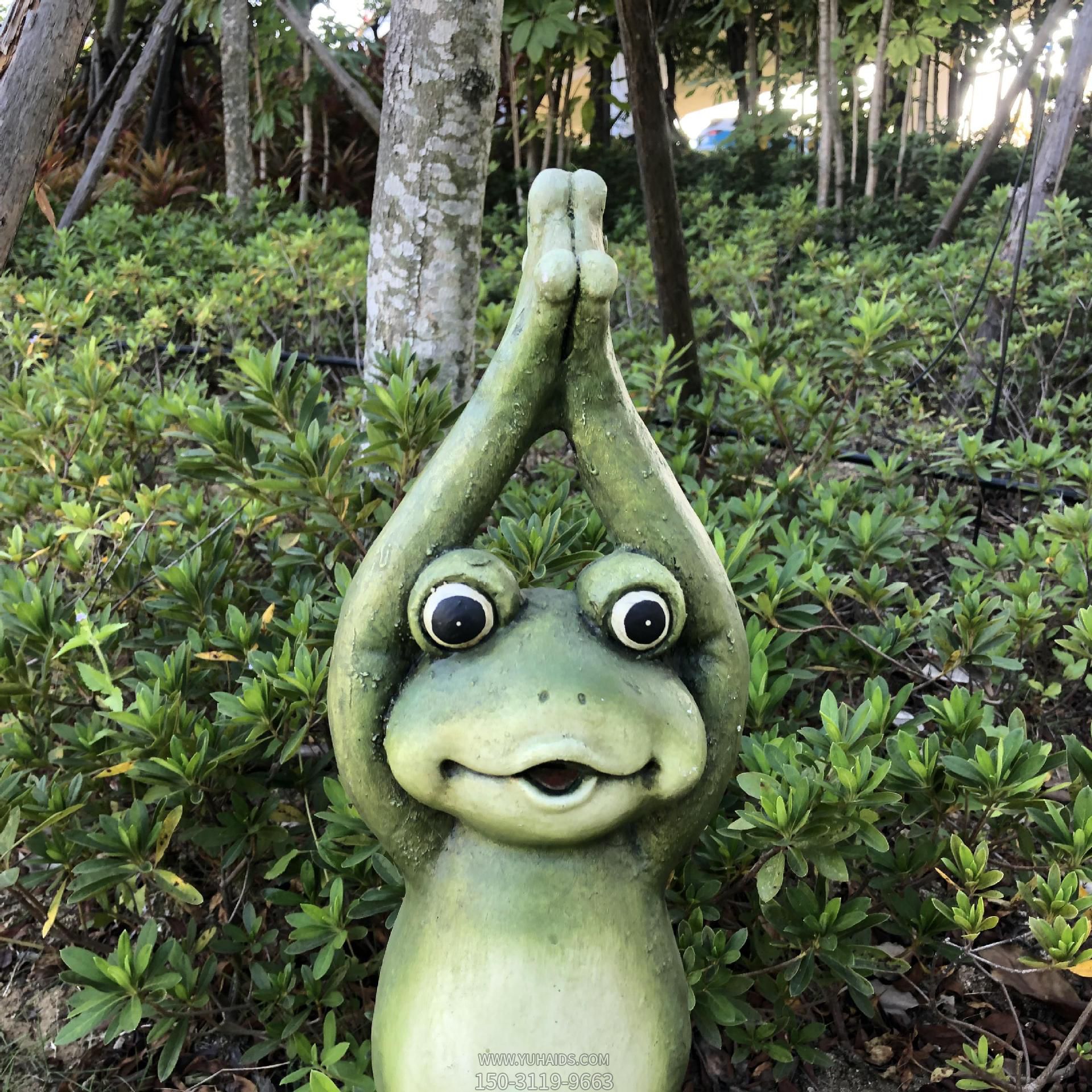 公園樹脂噴漆創意青蛙雕塑