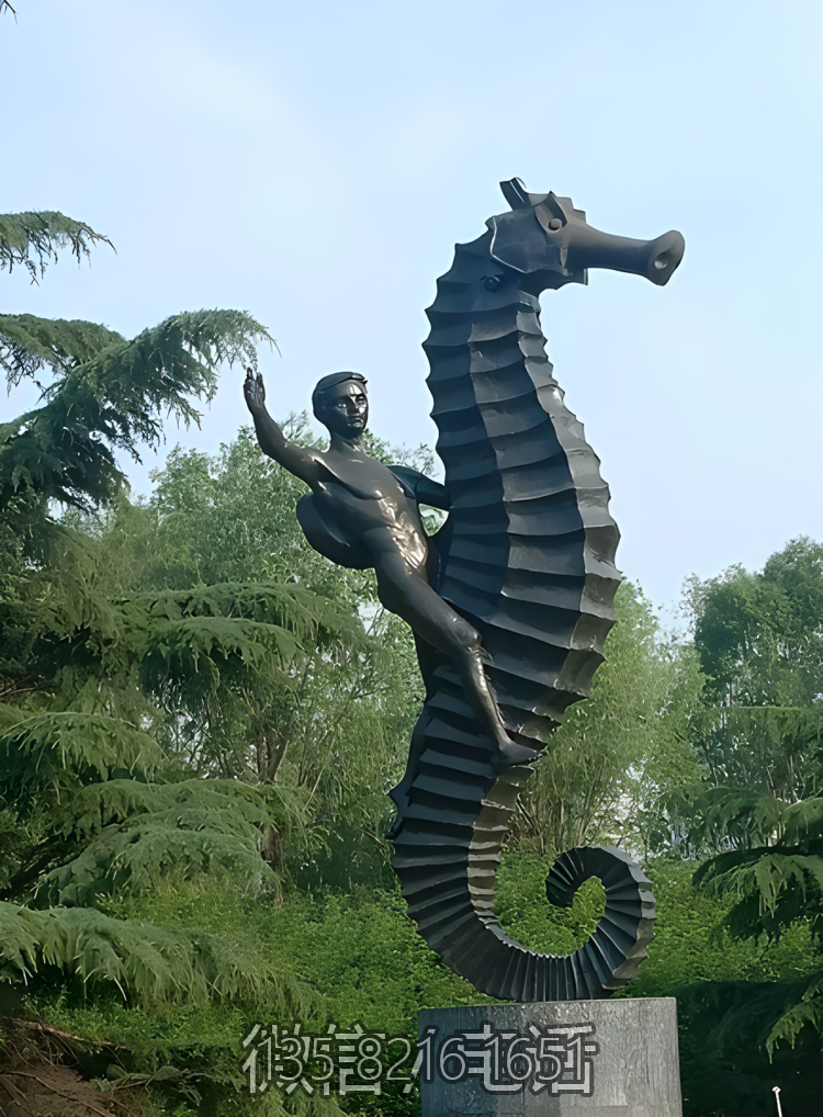 城市景觀創(chuàng)意玻璃鋼仿銅騎在海馬背上的人物景觀雕塑