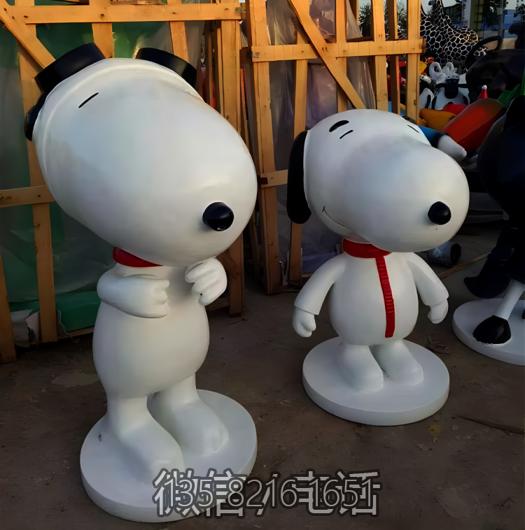 花園造景創(chuàng)意玻璃鋼卡通動(dòng)物擺件Snoopy雕塑