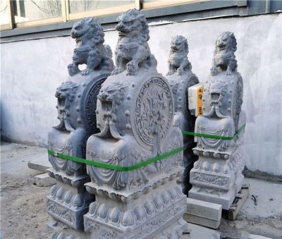 花崗巖獅子抱鼓石門墩