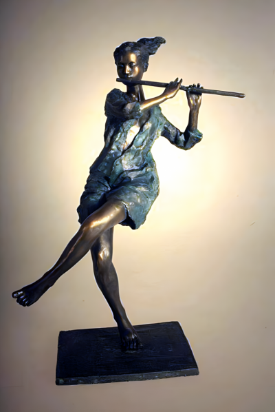 吹笛子的美女銅雕人物雕塑