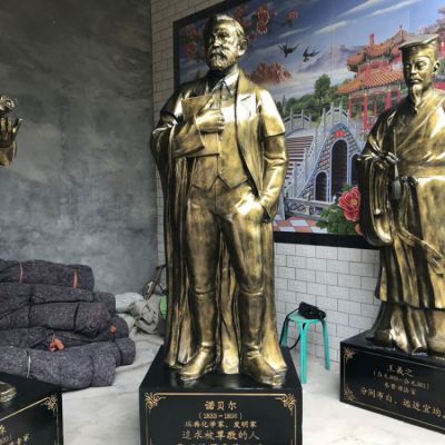 西方名人科學(xué)家玻璃鋼仿銅諾貝爾雕塑