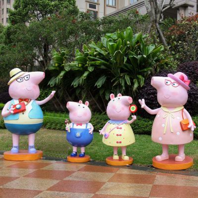 花園擺件玻璃鋼卡通動(dòng)畫片小豬佩奇一家人雕塑
