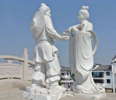 花園廣場擺放漢白玉古代人物牛郎織女石雕雕塑