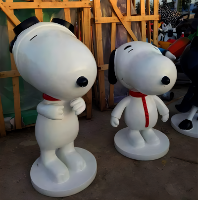 花園廣場擺件玻璃鋼卡通動物Snoopy雕塑