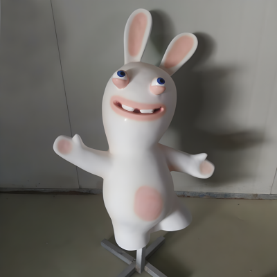 搞怪的卡通兔子雕塑