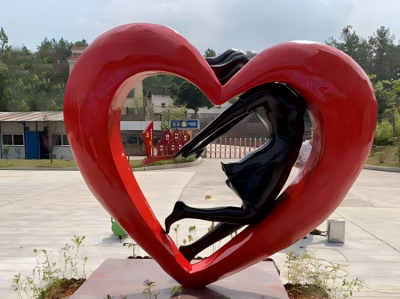 呵護——不銹鋼愛心雕塑