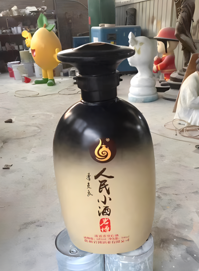 玻璃鋼仿真酒瓶子雕塑